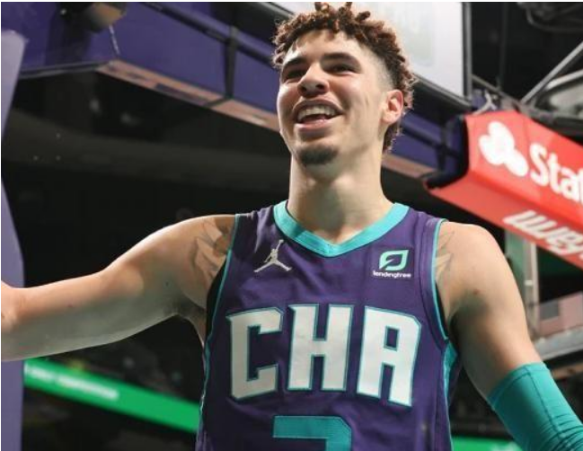 亿万28- 黄蜂三球赛季报销，鲍尔家族篮球梦遭遇重创